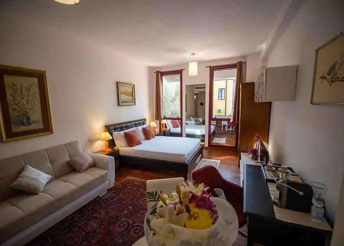 Ego' Residence Ferrara & City Center Apartment