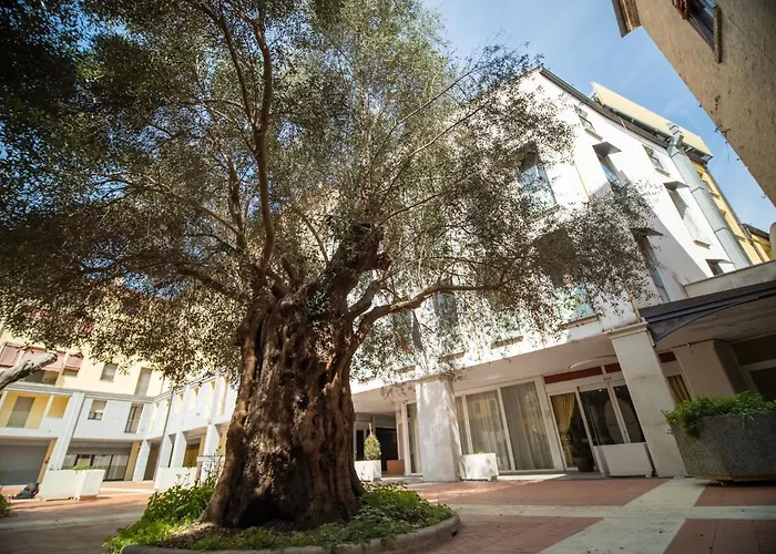 Ego' Residence Ferrara & City Center Apartment